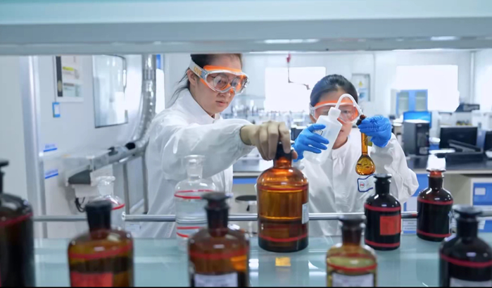 质量人以眼为尺、分毫必争，用最严苛的标准衡量每个细节