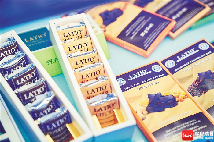 　　LATIO加拿大巧克力体验店售卖的巧克力。海南日报记者 封烁 摄