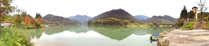 十里画廊，风景如画。陈帆  摄