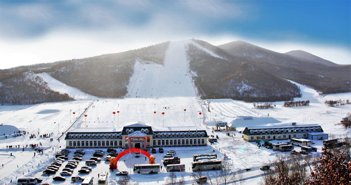 扎兰屯金龙山滑雪场。李新军 摄
