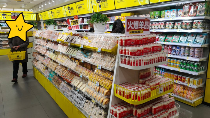 零食很忙门店一角 图源：奇偶派拍摄