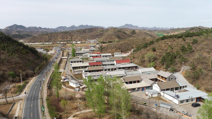 (受访者供图)承德市滦平县境内的金山岭长城,素有"万里长城,金山独秀"