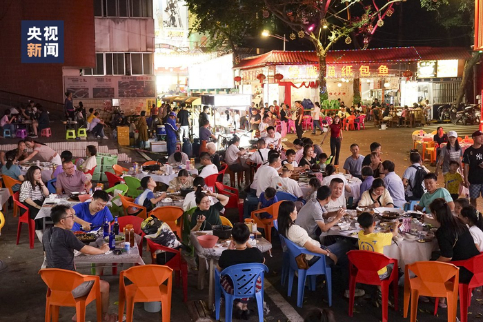 △西关夜市一角