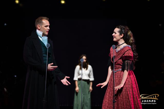 《悲惨世界——法语音乐剧版音乐会》在文化广场上演 王琪舒 摄