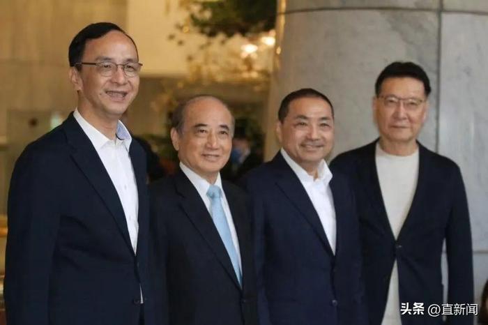 台当局前立法机构认真东谈主王金平(左二)7日允诺担任侯友宜后盾会总会长。图源:台湾“CNEWS汇流新闻网”