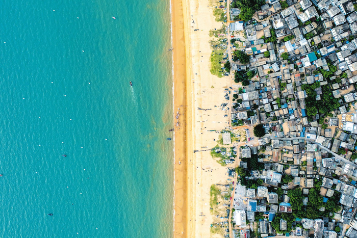 荣山寮村水清滩净风光迷人。记者 石中华 摄