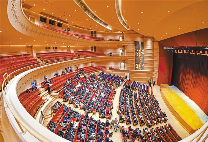 西藏大剧院内景。新华社记者　格桑朗杰　摄