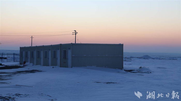 建设时期，工人们居住过的板房。（ 湖北日报全媒记者 胡祎 摄）