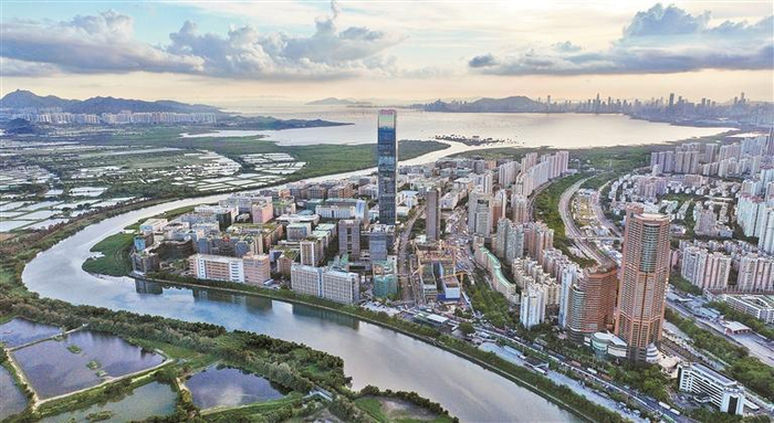 河套连深港，区位优势独特的河套深港科技创新合作区，持续迸发出勃勃生机。深圳特区报记者 周红声 摄