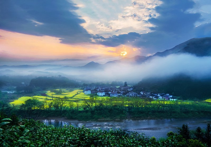 石台县山村风光。吴志刚摄