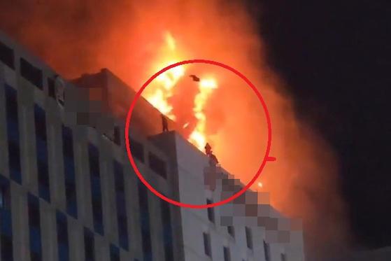 韩国仁川酒店大火，一名37岁中国女子重伤昏迷