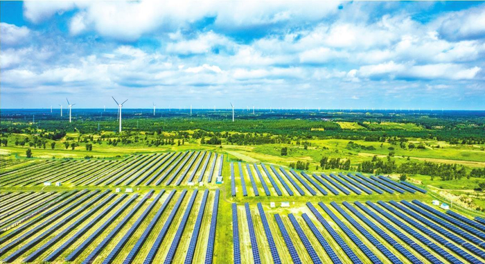         阜新市大力发展新能源产业，由昔日的“煤电之城”向“新能源强市”转型。阜新市委宣传部供图