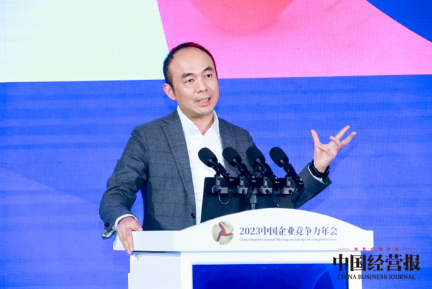 （图为美年健康集团总裁徐涛发表演讲）