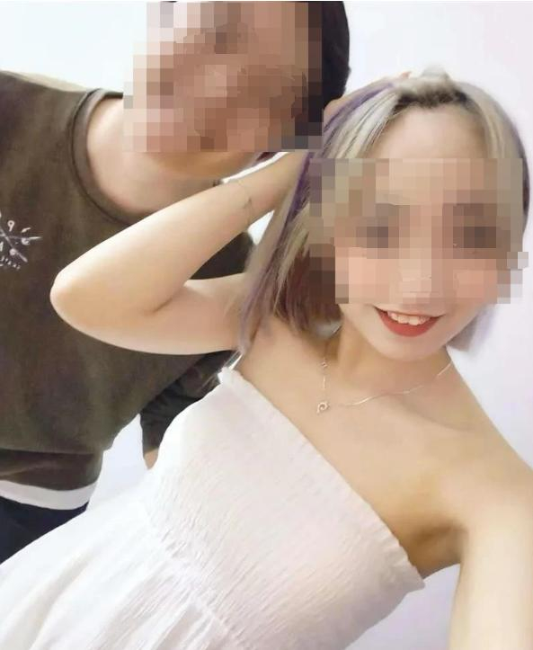 ▲死者许佳玲（右）与男友刘宇扬