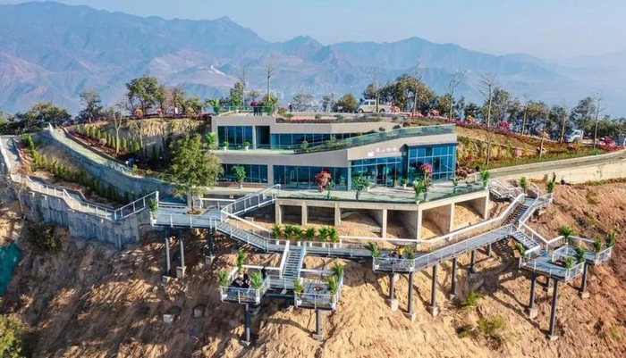 海——“阿署达花海”，厚德载物 化茧成蝶