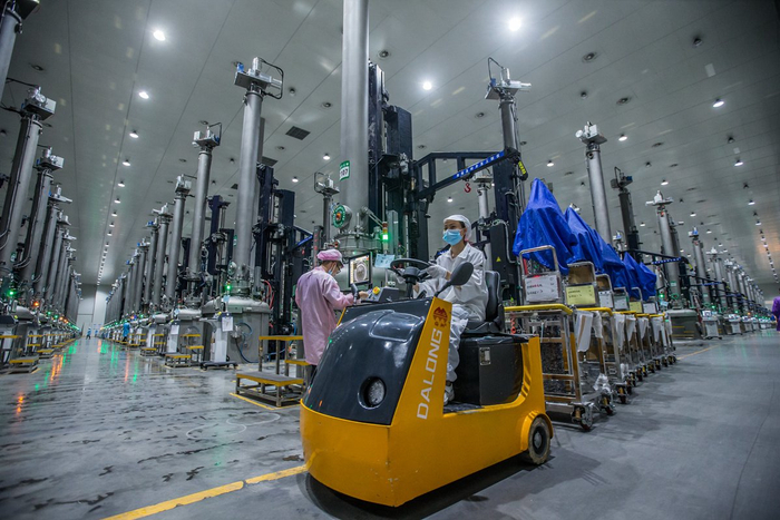 乐山京运通一期项目生产车间