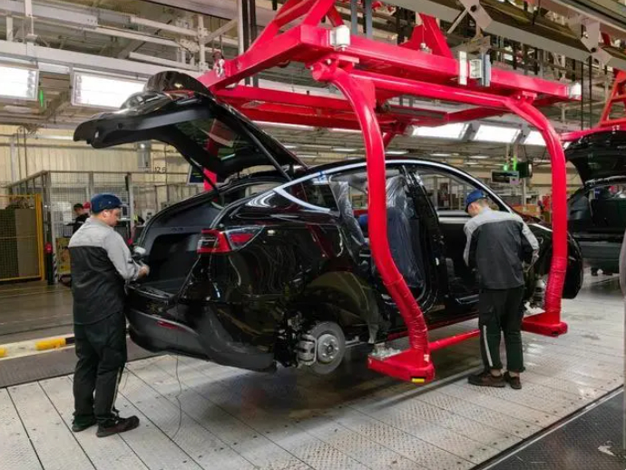 特斯拉上海超级工厂 （图片来源：新华社记者 周蕊 摄）