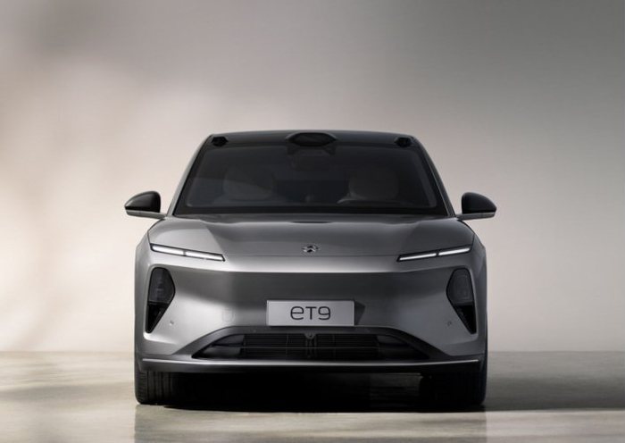 蔚来ET9前脸。 蔚来汽车供图 华龙网发