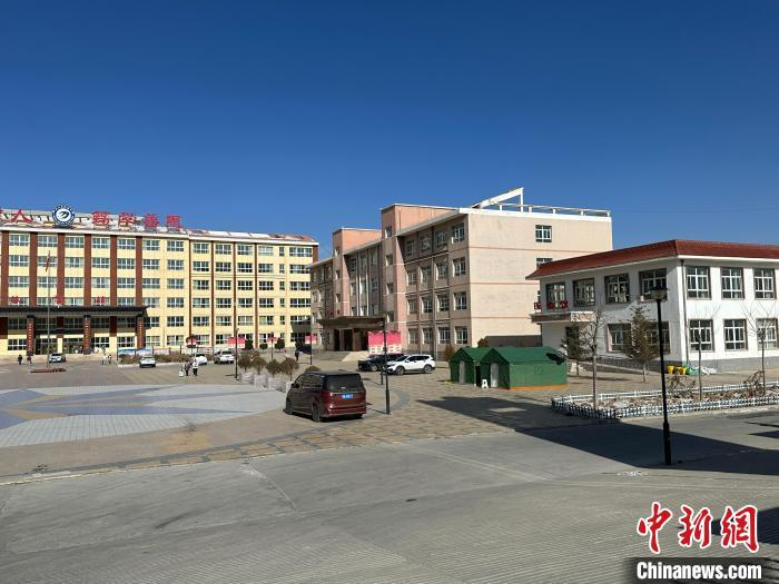 12月22日,记者探访积石山县民族中学校园.戴文昌 摄