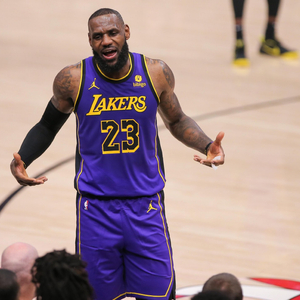 詹姆斯转会雷霆内幕曝光管理层密谋已久只为冲击总冠军