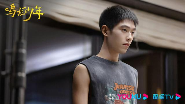 王锵理解李燃有他的保护色。  受访者供图