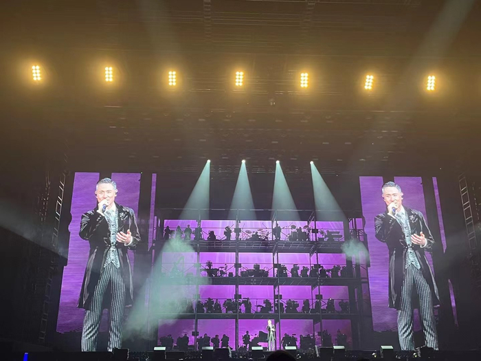 图片来源：粉丝柏添现场拍摄供图