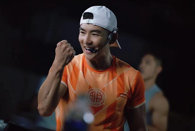 刘畊宏直播间的成功出圈，让健身操在国内的发展进入到了新的阶段。  受访者供图