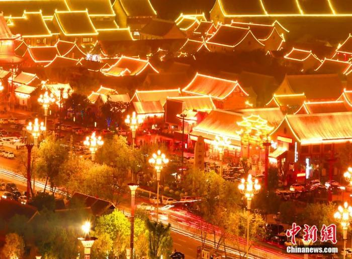 定州古城夜景。定州市委宣传部供图