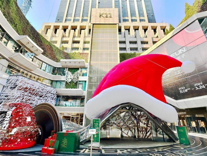 上海K11戴上巨型圣诞帽一同见证年末变身