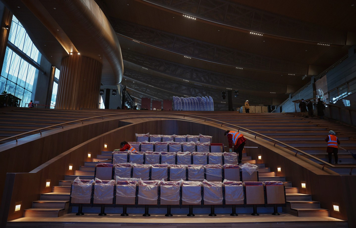 12月25日，北京大运河博物馆，工作人员正在清洁，准备迎接开馆。新京报记者 薛珺 摄