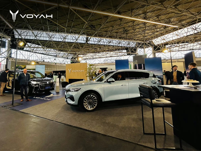 图源：岚图汽车官方微博