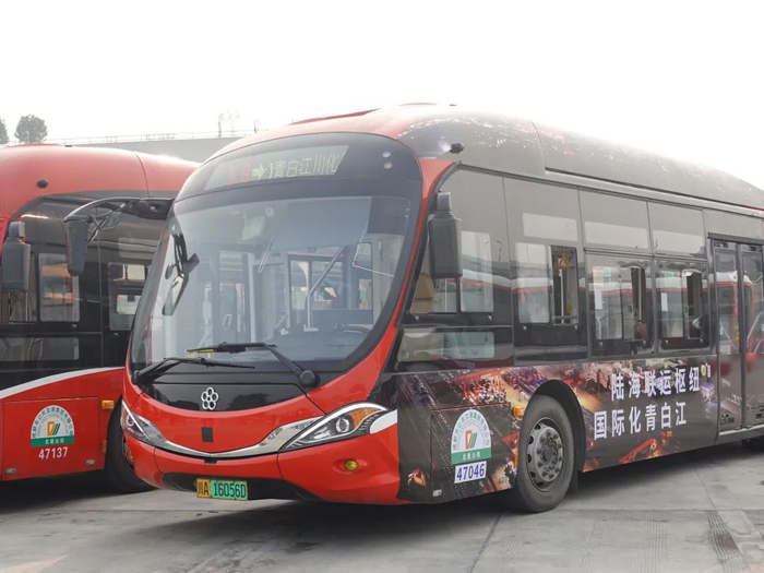 ▲12月27日，K8线举行试乘活动。图据公交集团