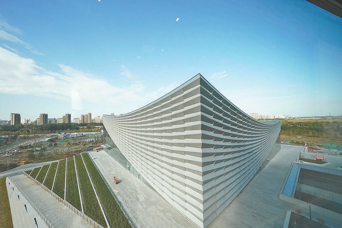 　　北京艺术中心外景。本报记者 方非摄