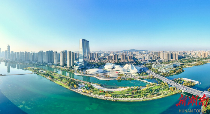 长沙市梅溪湖国际新城。