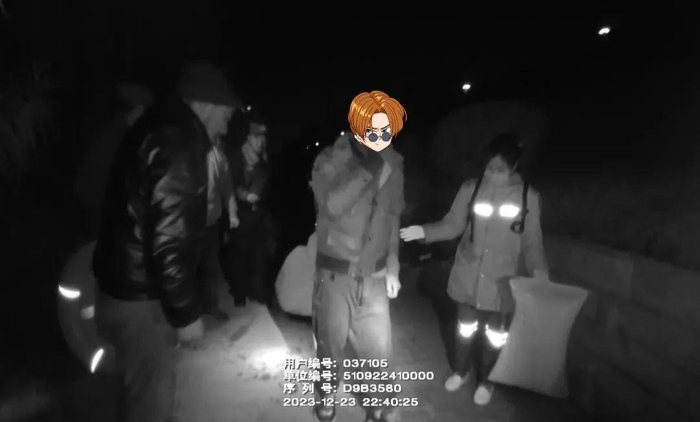 ▲落水男子被救起