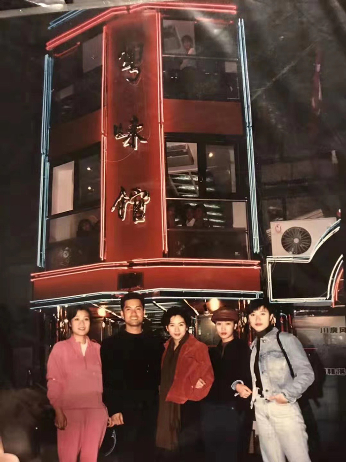 粤味馆在黄河路开业时。受访者 供图