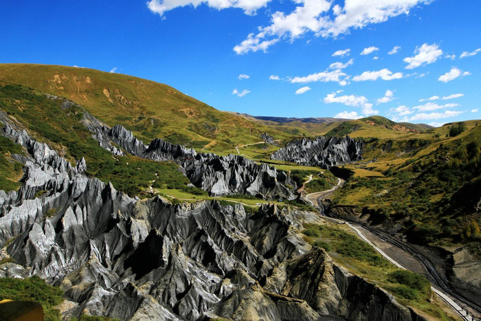 ▲道孚墨石公园