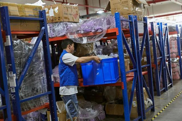 某针织厂仓库 受访者供图