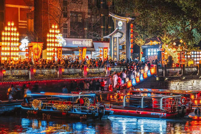 ▲夜游锦江 资料图