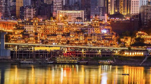洪崖洞夜景 重庆市文旅委供图 