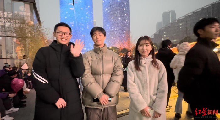 ▲魏子怡、陈超一、赵亿钿