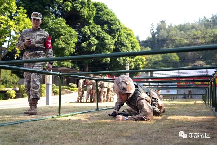 官兵時刻準備戰鬥(整理:呂雄,素材由陳軍,劉志勇,鹿陽,蘇炳坤,焱,黃