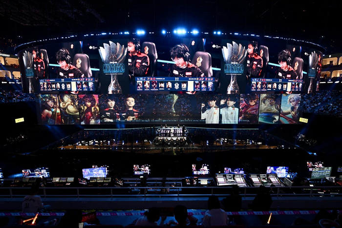 2023王者世冠KIC总决赛在成都凤凰山体育公园举行，中国成都AG超玩会对阵中国北京WB