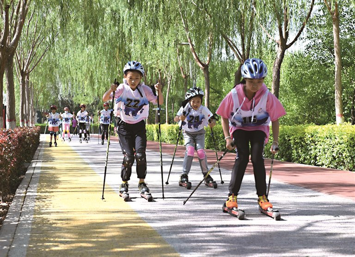 银川市青少年越野滑轮锦标赛。资料图片