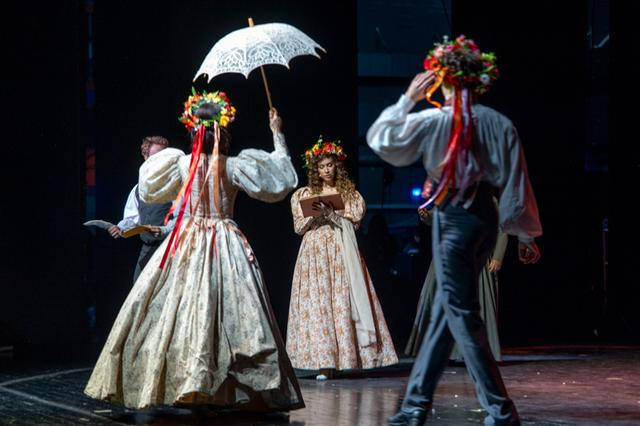 《恶魔奥涅金》剧照