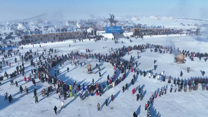 2023年12月17日，内蒙古自治区第二十届冰雪那达慕在呼伦贝尔盛大开幕。记者 李新军 摄