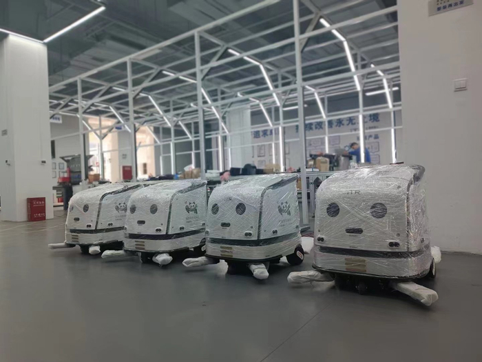 绵阳它人机器人技术有限公司新产品下线