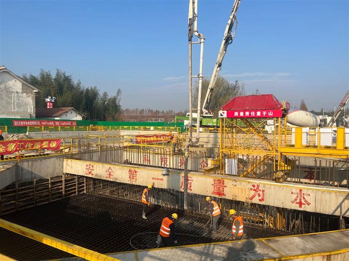 结构封顶、道床浇筑 上海市域铁路建设再迎新进展