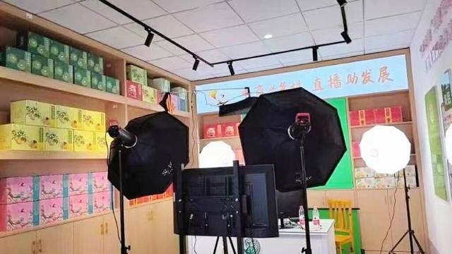 农村电商直播驿站（通川融媒体中心供图）