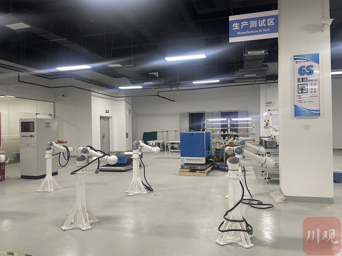 四川敬科机器人生产车间（寇敏芳 摄）